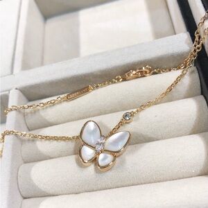 Van Cleef & Arpels Women's Butterfly Necklace | MOP & Diamond Rose Gold Pendant